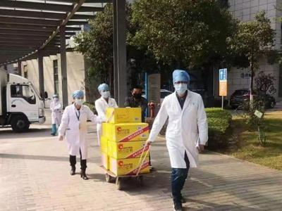 繼近20萬只N95口罩馳援武漢，洽洽再捐300萬堅果食品物資！